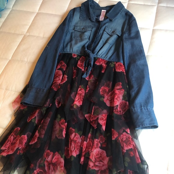 Dress - Picture 4 of 4